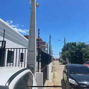  Casa de Férias Casa A 40 Metros Da Praia, Rua Tranquila Brasil